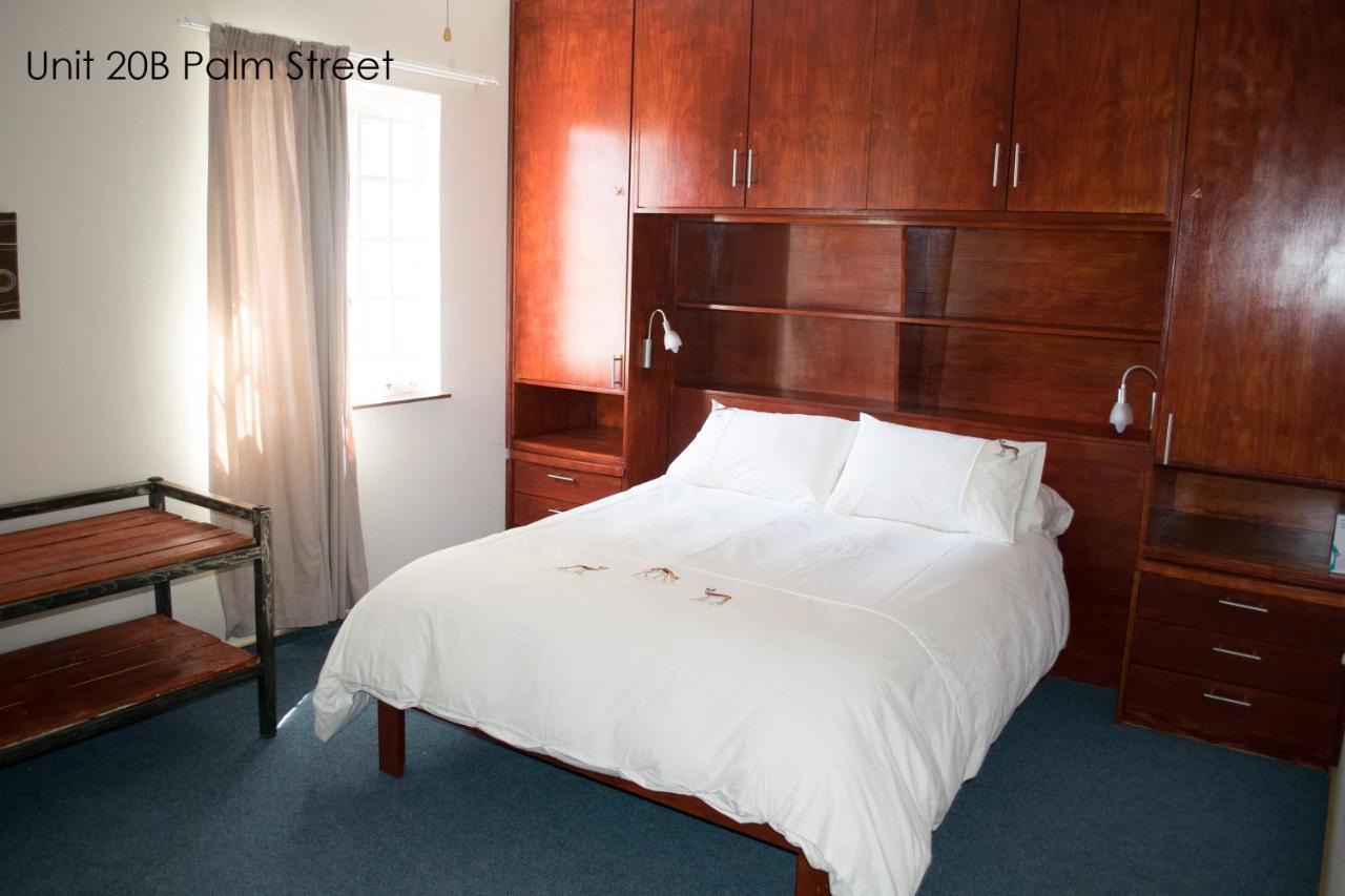 Апартаменты Bateleur Self Catering Cc Виндхук Экстерьер фото